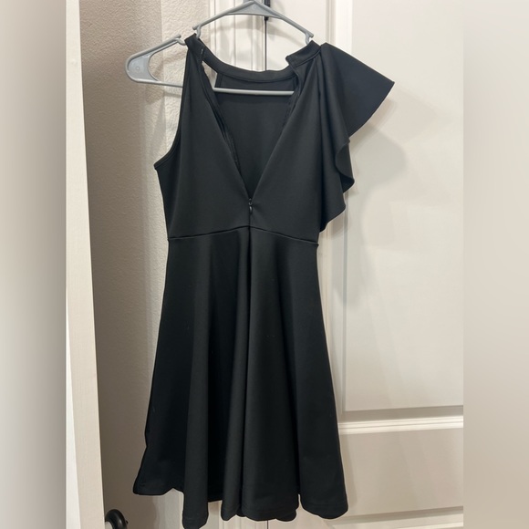 A Line Flowy Sleeveless Dress - Picture 2 of 2